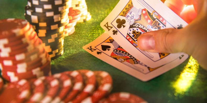 Cách chơi poker chuyên nghiệp